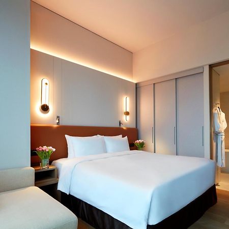 Momentus Hotel Alexandra Singapore Exterior photo