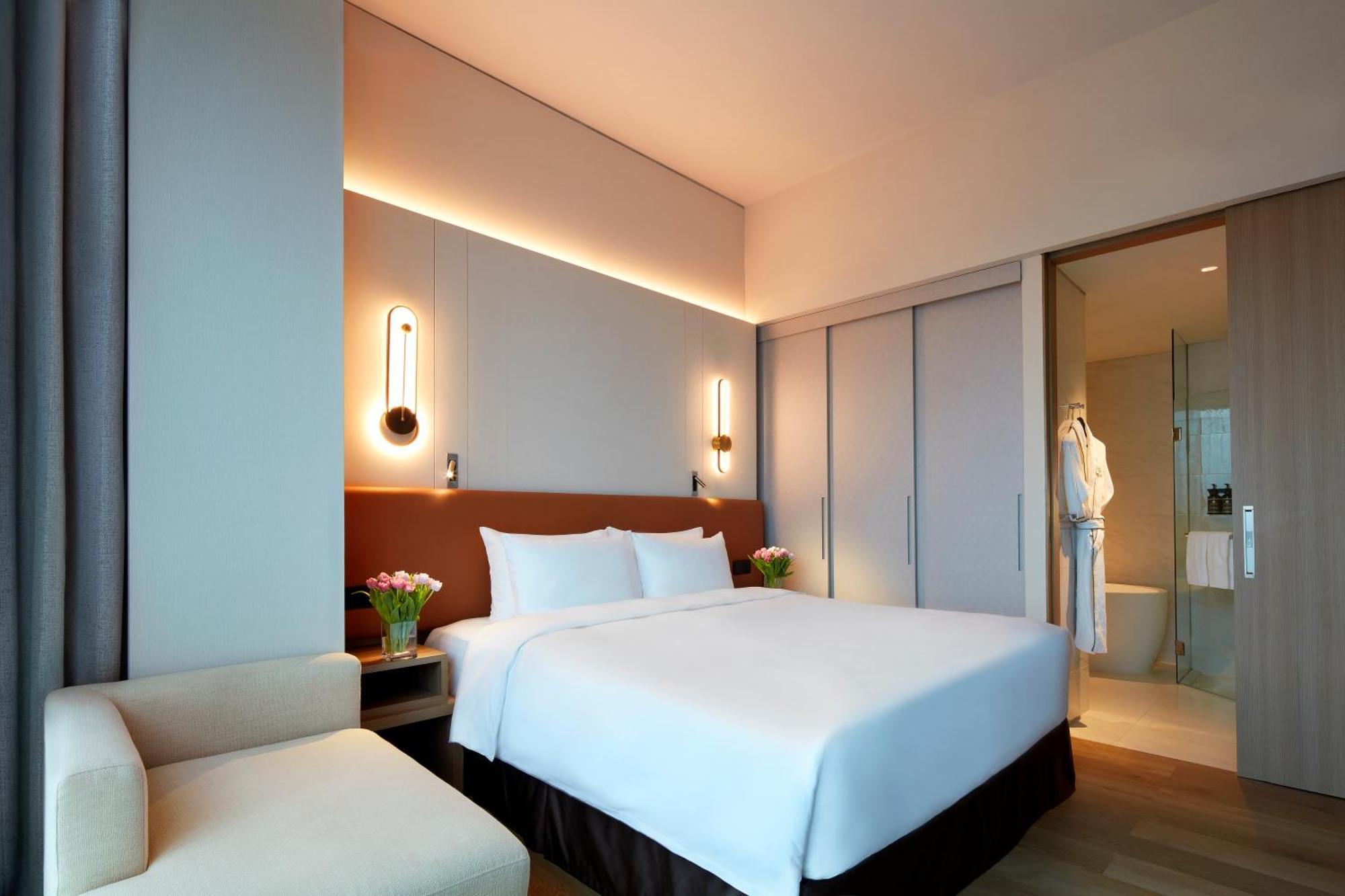Momentus Hotel Alexandra Singapore Exterior photo