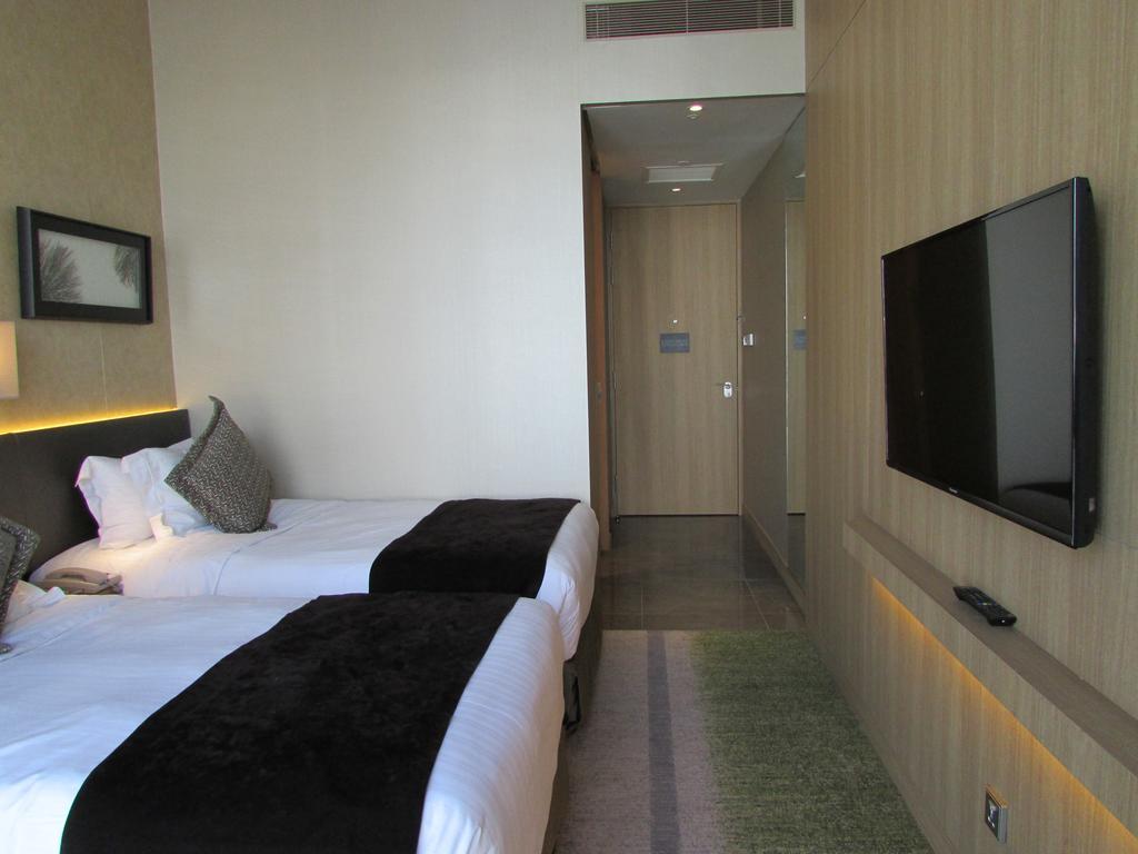 Momentus Hotel Alexandra Singapore Exterior photo