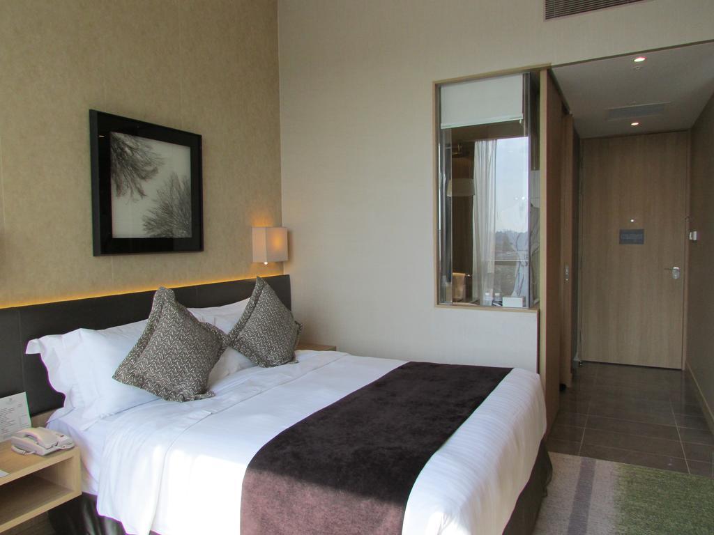 Momentus Hotel Alexandra Singapore Exterior photo