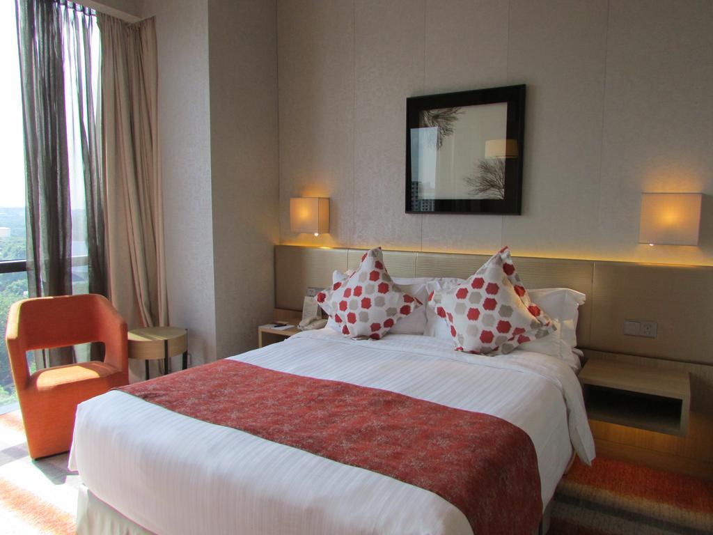 Momentus Hotel Alexandra Singapore Exterior photo