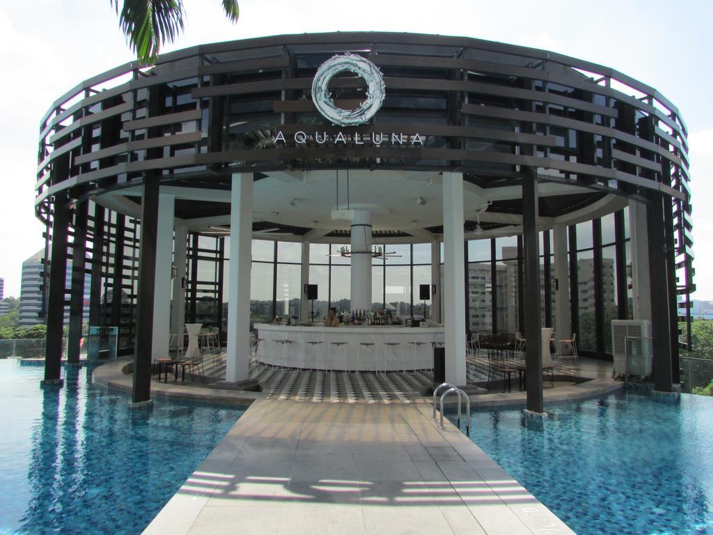 Momentus Hotel Alexandra Singapore Exterior photo